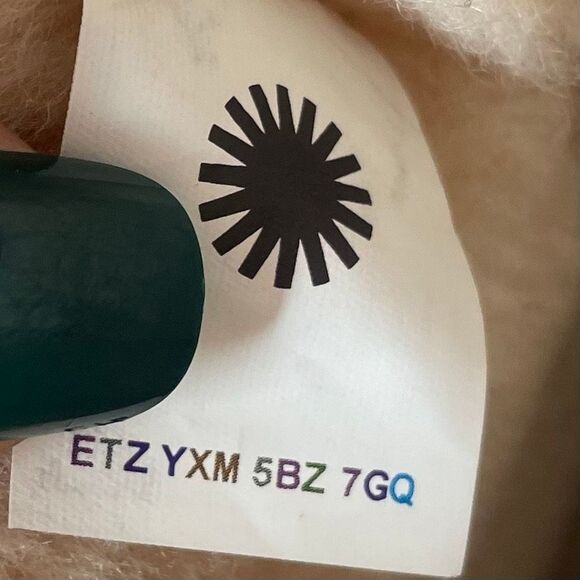 UGG Kids Classic II Glitter Boots Pink Size 4 - Picture 7 of 13